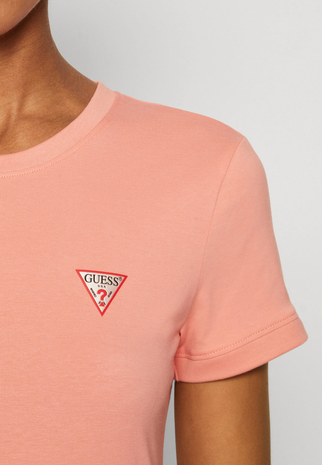 guess-mini-triangle-t-shirt-peach--Designer-Warehouse-South_africa